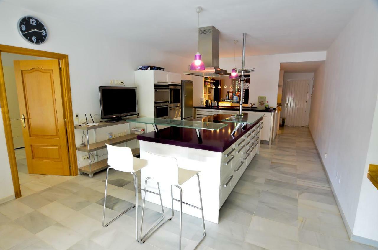 Alcazaba Beach Apartment 3302 Estepona Bagian luar foto