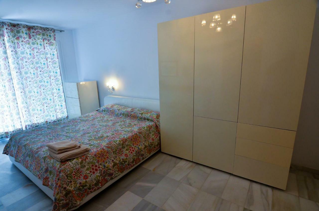 Alcazaba Beach Apartment 3302 Estepona Bagian luar foto