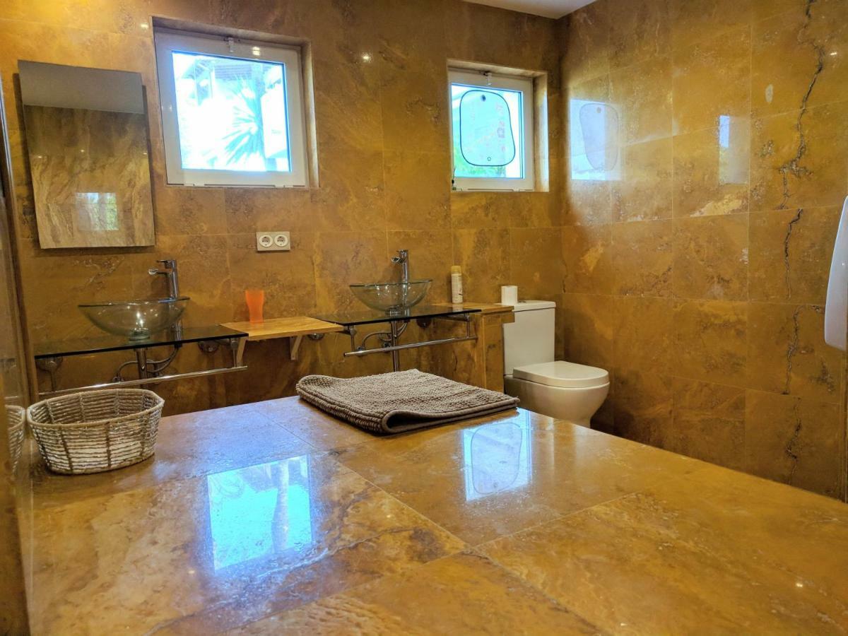 Alcazaba Beach Apartment 3302 Estepona Bagian luar foto